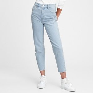 Gap Sky High Rise Mom Jeans with Washwell - 8/29T